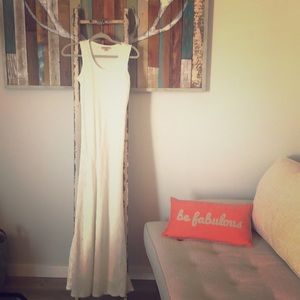 Sz 2 White, Sharagano Noir pattern maxi dress